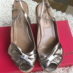 Valentino Garavani Gold Espadrille Wedges